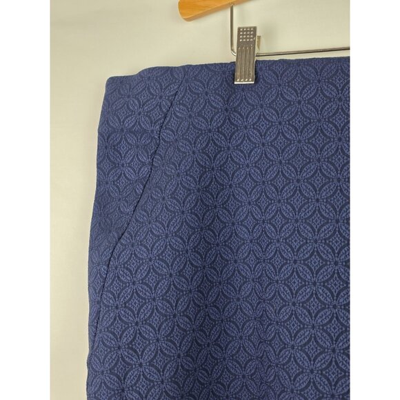 Cato Women's Skirt Plus Size 24W Navy Blue Pencil Skirt Back Slit Elastic Waist - Picture 3 of 8